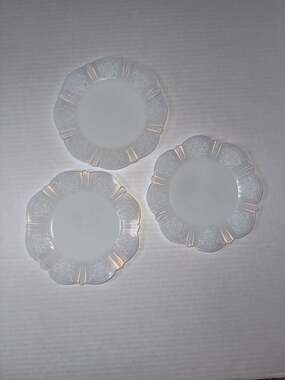 Vintage MacBeth-Evans American Sweetheart Monax White Opalescent Plates - Set of